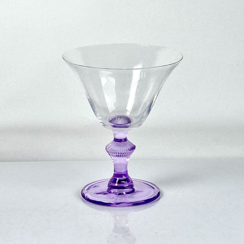 качество 4‑Pack Vintage Purple Stem Wine Glasses, Assorted Shapes Clear Cup with Decorative Purple Stem, Handblown Glass Goblets for Wedding Party Home Tabletop Decoration завод