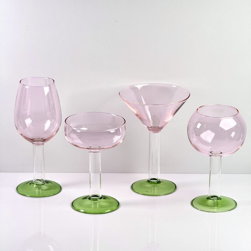 Качество Hand Blown Borosilicate Stemmed Wine & Cocktail Glass Set, Pink Bowl with Green Hollow Stem Base, Colored Spray Tinted Art Goblets for Bar, Wedding & Table Decor фабрика