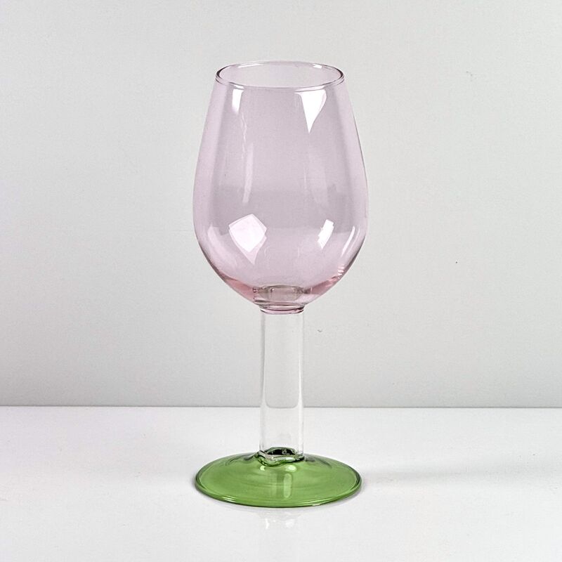 Качество Hand Blown Borosilicate Stemmed Wine & Cocktail Glass Set, Pink Bowl with Green Hollow Stem Base, Colored Spray Tinted Art Goblets for Bar, Wedding & Table Decor фабрика