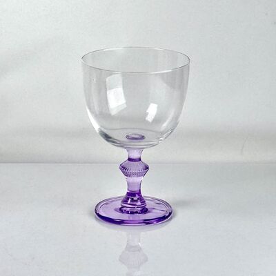 качество 4‑Pack Vintage Purple Stem Wine Glasses, Assorted Shapes Clear Cup with Decorative Purple Stem, Handblown Glass Goblets for Wedding Party Home Tabletop Decoration завод