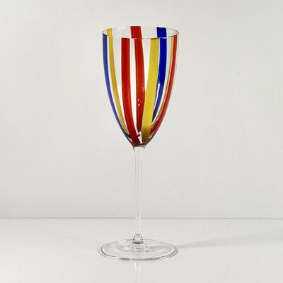 Качество Hand Blown Art Glass Goblet & Coupe Glass Set, Vibrant Red Yellow Blue Vertical Cane Stripes Murano Style Stemmed Wine & Martini Glasses for Bar, Party & Gift фабрика