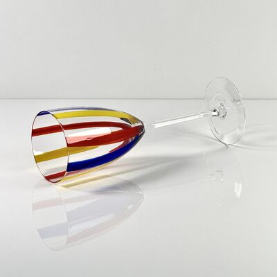 Качество Hand Blown Art Glass Goblet & Coupe Glass Set, Vibrant Red Yellow Blue Vertical Cane Stripes Murano Style Stemmed Wine & Martini Glasses for Bar, Party & Gift фабрика