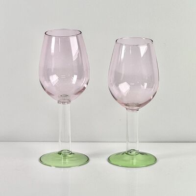 Качество Hand Blown Borosilicate Stemmed Wine & Cocktail Glass Set, Pink Bowl with Green Hollow Stem Base, Colored Spray Tinted Art Goblets for Bar, Wedding & Table Decor фабрика