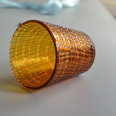 качество Рельефные линейные матрицы твердое янтарное стекло чайные светильники завод