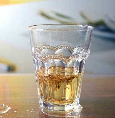 качество Бесстопная выгравированная многогранная тангенсная стеклянная бутылка 10 унций завод